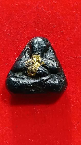 พระปิดตาจิ๋ว หลวงปู่ศุข ปากคลองมะขามเฒ่า ของพุทธคุณคลุกรัก พร้อมตลับ ตามภาพ