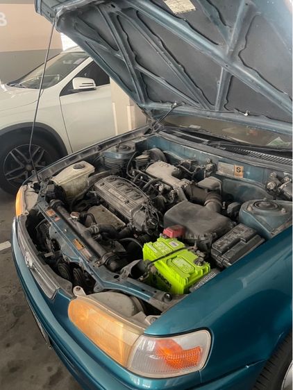 รถ Toyota Altis 1.6 G สี เขียว