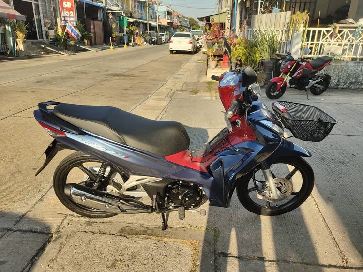 🛵ยังไงก็ขาย WAVE125 i ปี 64 เครื่องดี สีสวย สตาร์ทมือ รถบ้านเดิมๆ เล่มชุดโอนครบ+เปลี่ยนถ่ายน้ำมันเครื่องฟรี ส่งฟรี30 ก.ม รูปที่ 3