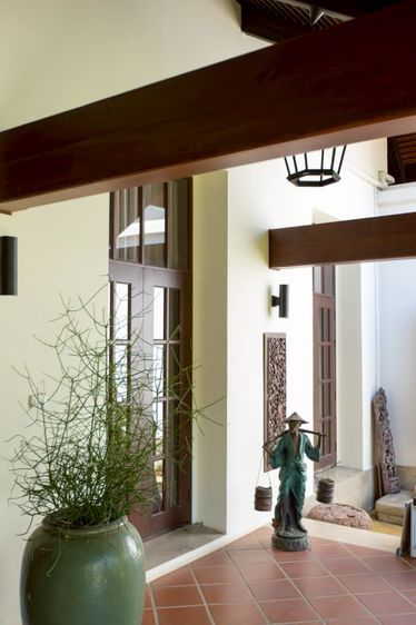 ตกแต่งครบ สร้างเสร็จก่อน 2010 ใช่ ขายบ้านหรูริมแม่น้ำปิง รูปที่ 3