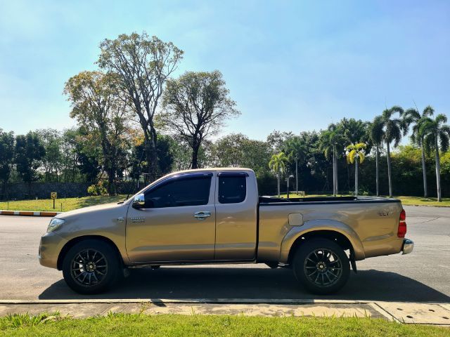 Toyota Hilux Vigo 2010 2.7 G Pickup เบนซิน LPG เกียร์อัตโนมัติ บรอนซ์ทอง รูปที่ 2
