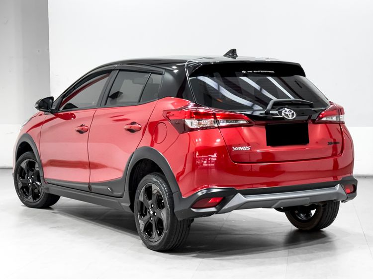 Toyota Yaris 2022 1.2 Sport Premium X Sedan เบนซิน เกียร์อัตโนมัติ แดง รูปที่ 4