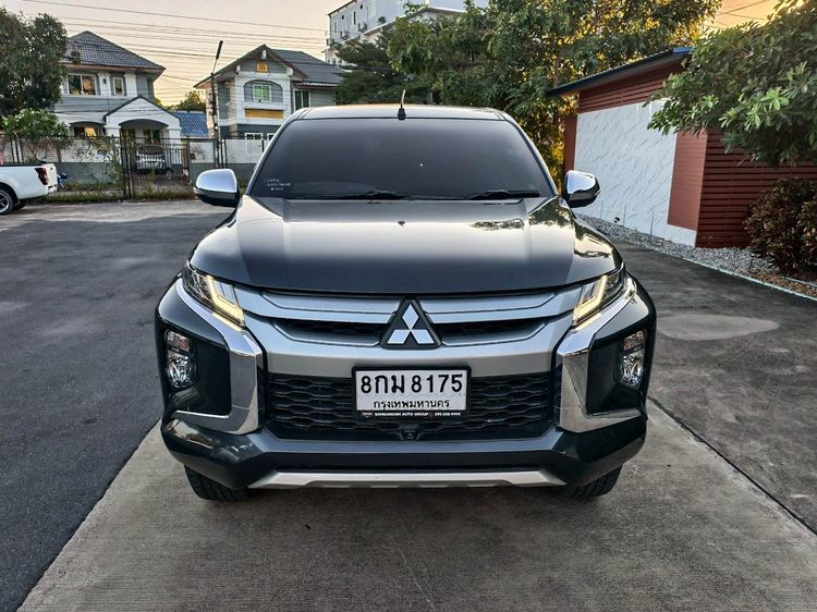 Mitsubishi Triton 2018 All New Double Cab 2.4 GT Plus Pickup ดีเซล ไม่ติดแก๊ส เกียร์ธรรมดา ดำ รูปที่ 2