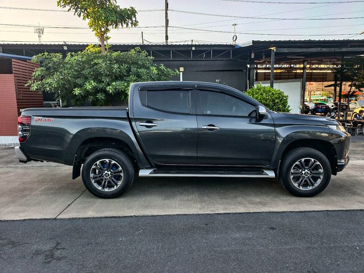 Mitsubishi Triton 2018 All New Double Cab 2.4 GT Plus Pickup ดีเซล ไม่ติดแก๊ส เกียร์ธรรมดา ดำ รูปที่ 4
