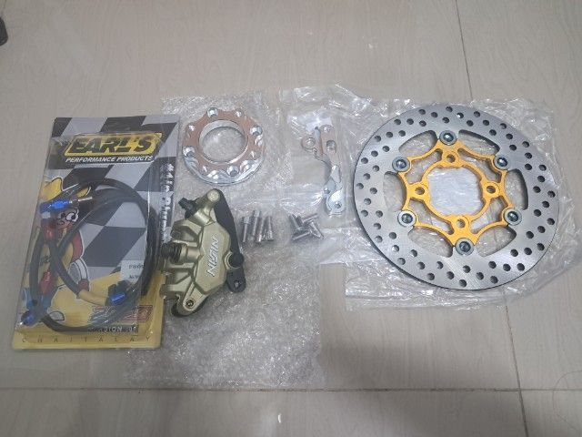 ชุดเบรคหน้าWAVE125i(บังลม) ของใหม่ไม่ได้ใช้งาน