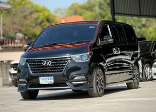 2018 HYUNDAI H1, ELITE  เกียร์ออโต้ เครื่องดีเซล มือเดียวป้ายแดง