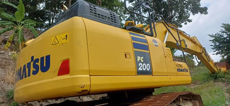 ขายด่วน แมคโค Komatsu PC200-11 ปี 2018 สภาพสวย รูปที่ 6