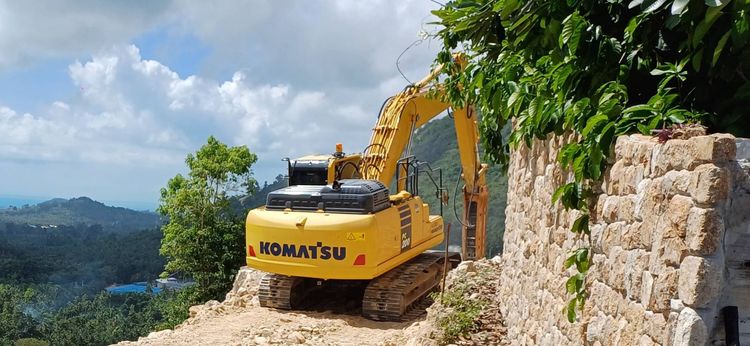 ขายด่วน แมคโค Komatsu PC200-11 ปี 2018 สภาพสวย