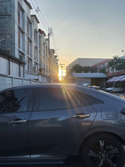 Honda Civic 2022 1.5 Turbo RS Sedan เบนซิน ไม่ติดแก๊ส เกียร์อัตโนมัติ เทา รูปที่ 2