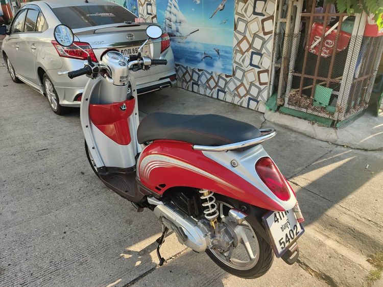🛵ยังไงก็ขาย SCOOPY-i ปี 54 เครื่องดี สีสวย สตาร์ทมือ เล่มชุดโอนครบ+เปลี่ยนถ่ายน้ำมันเครื่องฟรี ส่งฟรี30 ก.ม รูปที่ 6