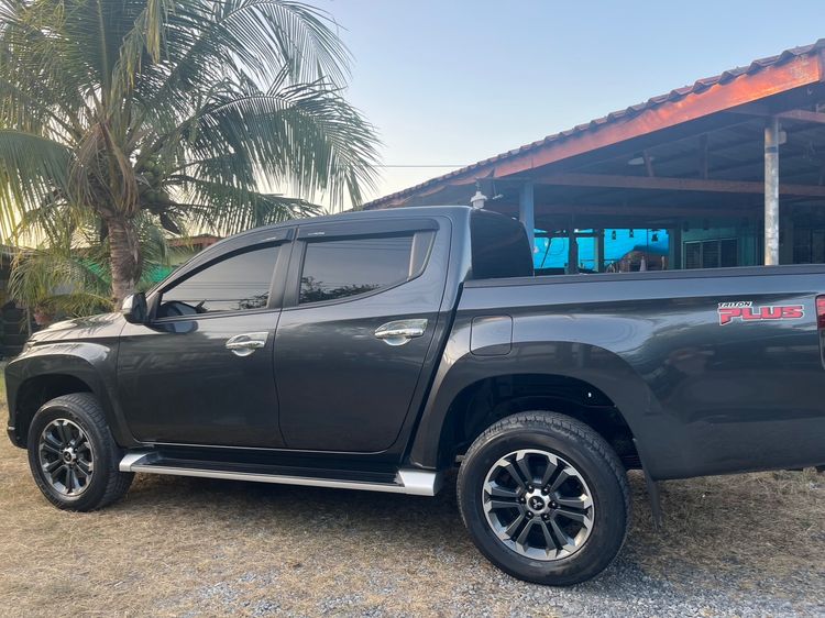 Mitsubishi Triton 2019 2.4 Plus Pickup ดีเซล เกียร์อัตโนมัติ เทา รูปที่ 2