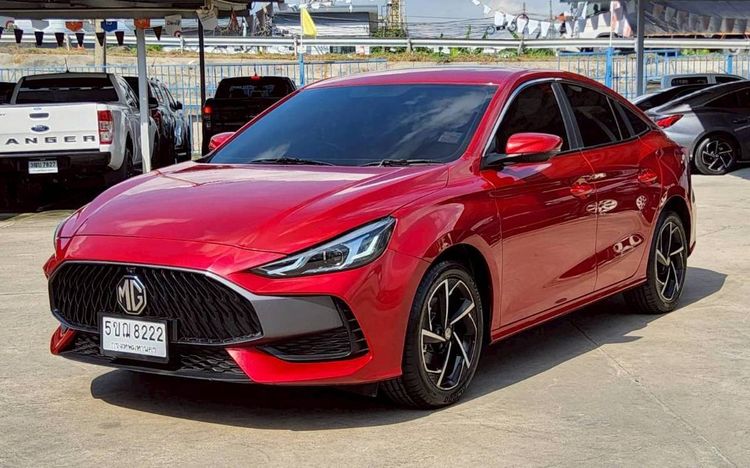 รถ MG MG5 1.5 D+ สี แดง