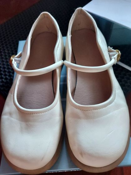รองเท้า สีขาวครีม รองเท้าแมรี่เจน รอบนิ้วเท้า รองเท้าส้นเตี้ย รองเท้าส้นเตี้ยสตรี  รูปที่ 6