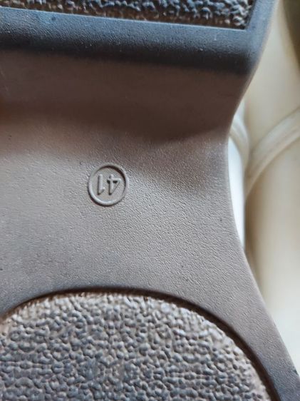 รองเท้า สีขาวครีม รองเท้าแมรี่เจน รอบนิ้วเท้า รองเท้าส้นเตี้ย รองเท้าส้นเตี้ยสตรี  รูปที่ 10