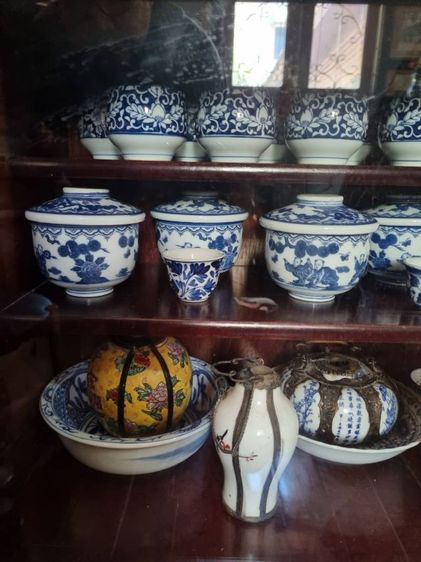 ถ้วยชามเครื่องแก้วของเก่ามีอยู่ด้วยกันทั้งหมด รูปที่ 5