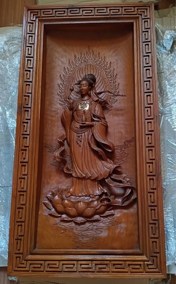 เจ้าแม่กวนอิมไม้สัก แกะสลัก