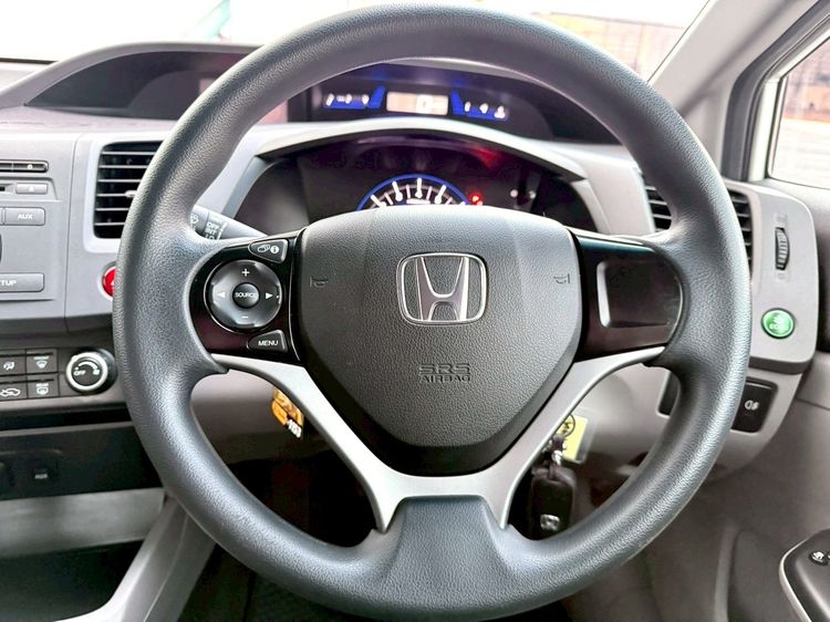 Honda Civic 2013 1.8 S i-VTEC Sedan เบนซิน ไม่ติดแก๊ส เกียร์อัตโนมัติ ขาว รูปที่ 4