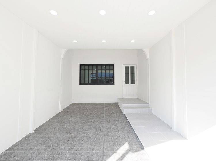 ขายทาวน์เฮ้าส์ 2 ชั้น รินทร์ทอง ลำลูกกา-คลองสอง ขนาด 16 ตรว. 2นอน 2น้ำ 1จอดรถ ขาย 1.48ล้าน รูปที่ 3