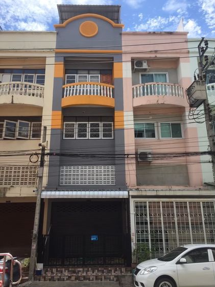 ขายทาวน์เฮ้าส์ 2ชั้น ม.แสงธรรม สุขาภิบาล5ซอย57 ราคาพิเศษ