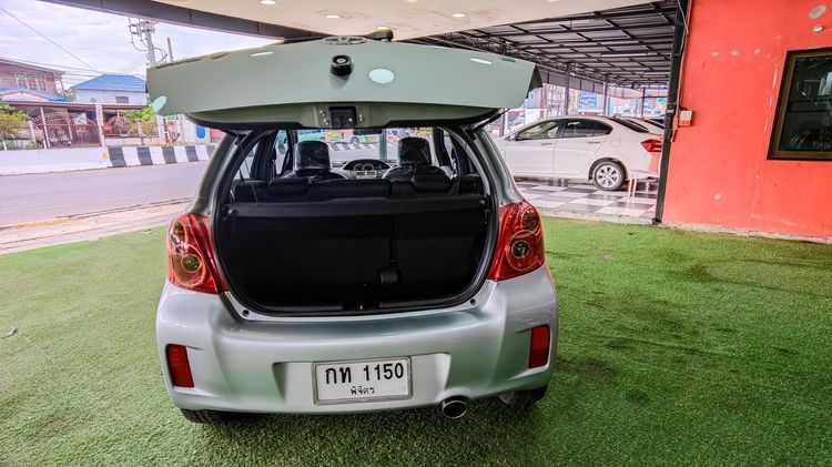 Toyota Yaris 2013 1.5 E Sedan เบนซิน ไม่ติดแก๊ส เกียร์อัตโนมัติ เทา รูปที่ 4