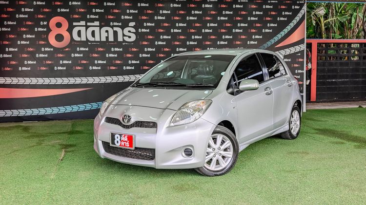 รถ Toyota Yaris 1.5 E สี เทา