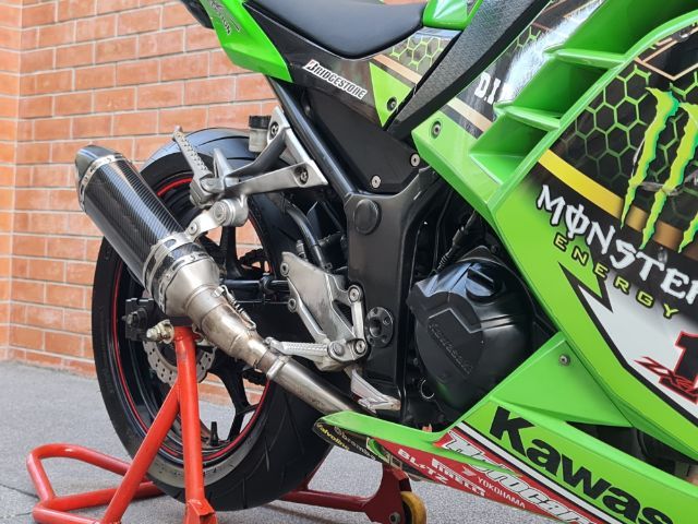 Kawasaki Ninja 300 รูปที่ 6