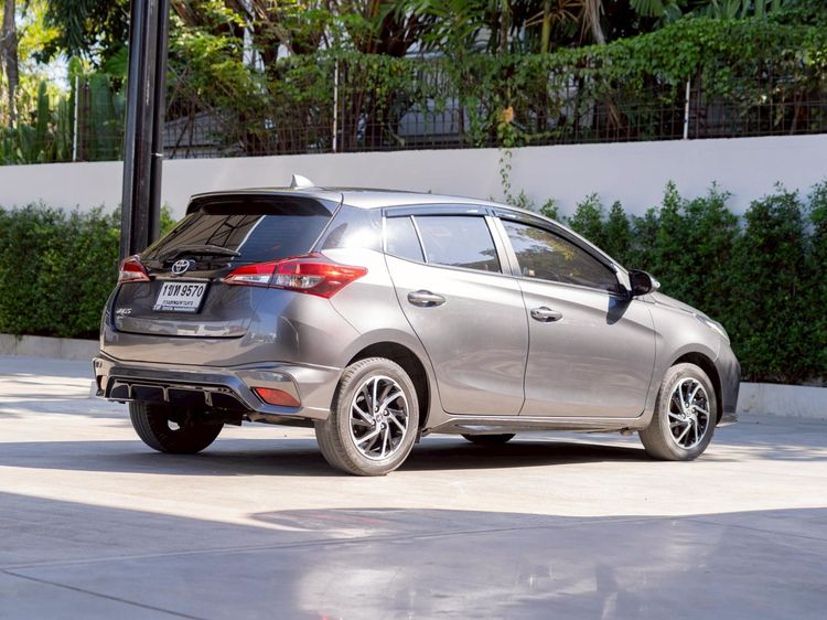 Toyota Yaris 2020 1.2 Sport Sedan เบนซิน ไม่ติดแก๊ส เกียร์อัตโนมัติ เทา รูปที่ 4