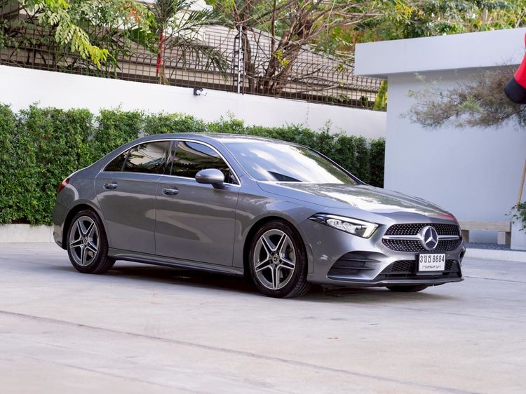 รถ Mercedes-Benz A-Class A200 สี เทา