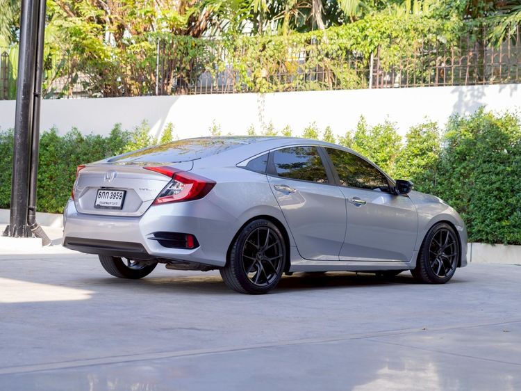 Honda Civic 2017 1.8 EL i-VTEC Sedan เบนซิน ไม่ติดแก๊ส เกียร์อัตโนมัติ เงิน รูปที่ 4