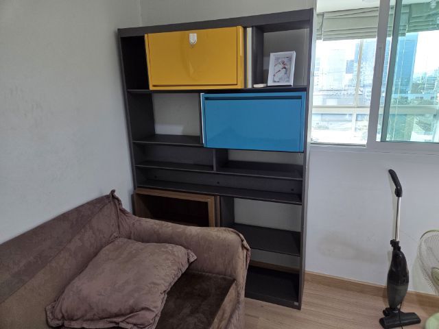 ไม้ ตู้ โชว์ ชั้น วาง ของ อเนกประสงค์ คุณภาพ ดี ของ sb แทยไม่มีรอย