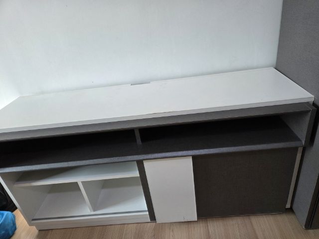 ขายโต๊ะวางทีวีของ SB สีขาวเทา โมเดิน รูปที่ 2