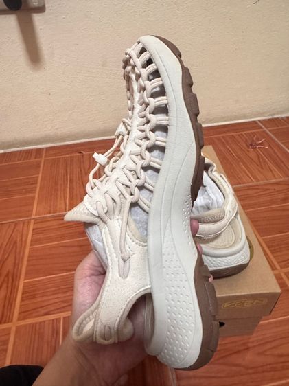 KEEN Women's UNEEK Astoria รูปที่ 5