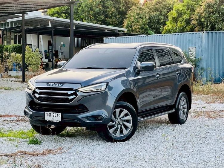 รถ Isuzu MU-X 1.9 สี เทา