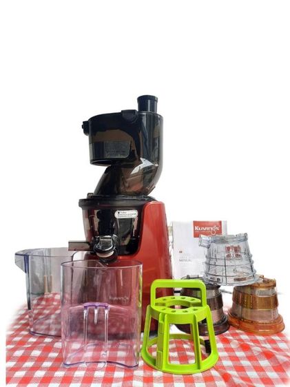 KUVING Whole slow juicer เครื่องคั่นน้ำผลไม้แบบสกัดเย็นรอบต่ำ รุ่น M7 สินค้ามือสอง (ใช้น้อยครั้ง) รูปที่ 3