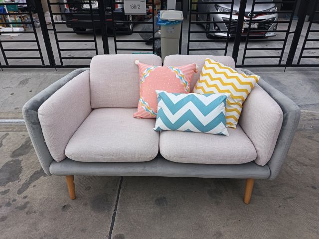 ขายค่ะ Sofa แบรนด์ Koncept ขนาด 2 ที่นั่ง