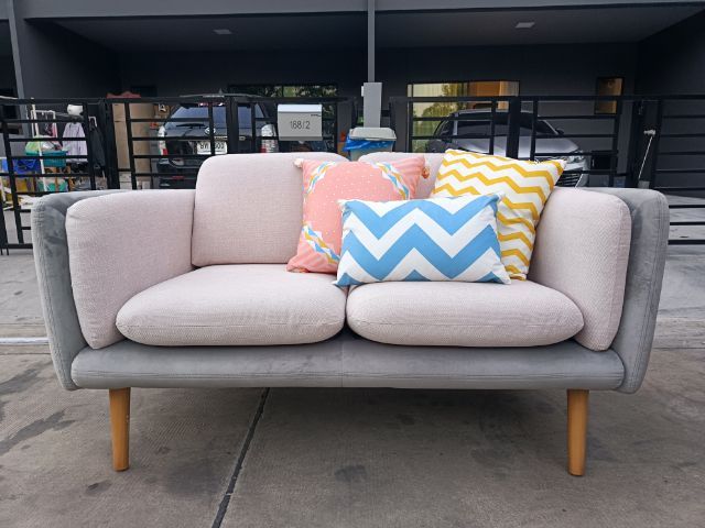 ขายค่ะ Sofa แบรนด์ Koncept ขนาด 2 ที่นั่ง รูปที่ 2