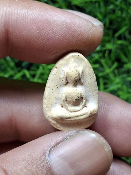 พระวัดพลับเนื้อผงเก่า