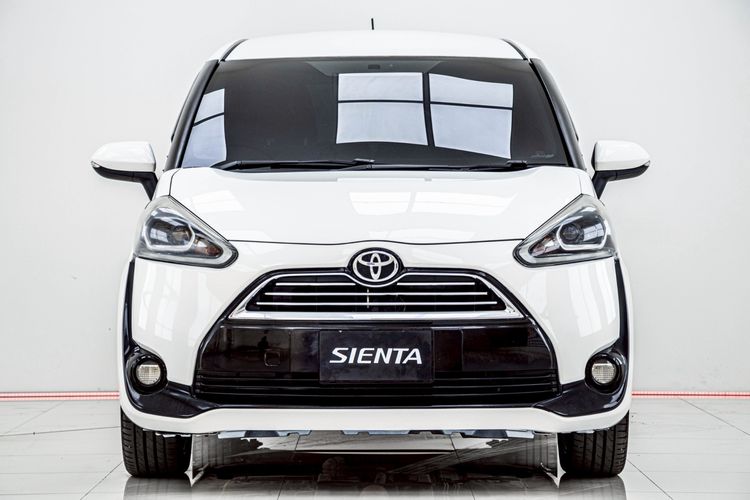 Toyota Sienta 2017 1.5 V Utility-car เบนซิน ไม่ติดแก๊ส เกียร์อัตโนมัติ ขาว รูปที่ 3