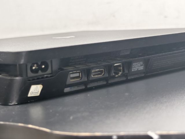 Ps4​ Slim​ 500gb​ อุปกรณ์​ครบ​ พร้อมเกม รูปที่ 5