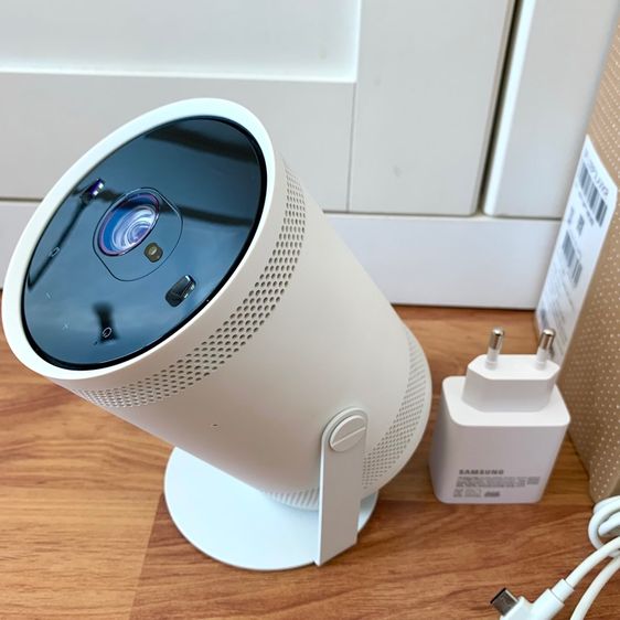 โปรเจคเตอร์อัจฉริยะ ขนาดพกพา SAMSUNG The Freestyle รูปที่ 4