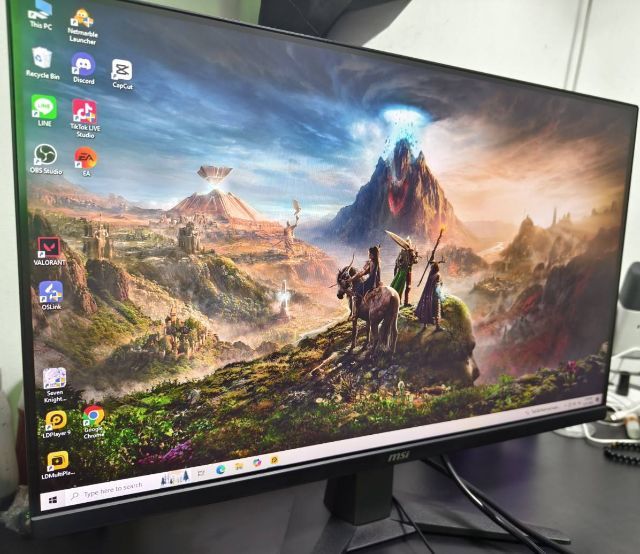 จอภาพ จอ27 ips 180hz ภาพสวยจัด ซื้อมามือ1 ใครหาอยู่จัดเลย 2900เท่านั้น ประกันเหลือยาว