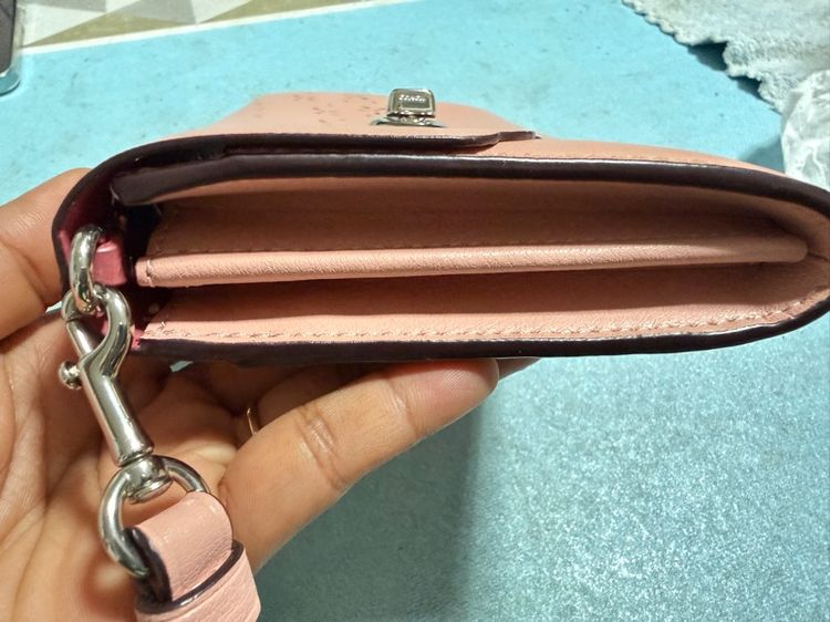 COACH รูปที่ 7