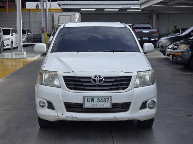 Toyota Hilux Vigo 2011 2.5 J Pickup ดีเซล ไม่ติดแก๊ส เกียร์ธรรมดา ขาว รูปที่ 2