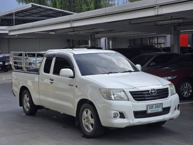Toyota Hilux Vigo 2011 2.5 J Pickup ดีเซล ไม่ติดแก๊ส เกียร์ธรรมดา ขาว รูปที่ 3