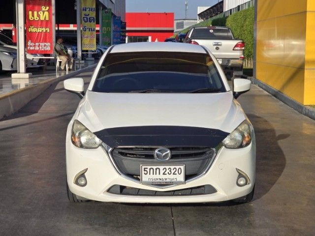 Mazda Mazda 2 2015 1.5 XD Sports High Sedan ดีเซล ไม่ติดแก๊ส เกียร์อัตโนมัติ ขาว รูปที่ 3
