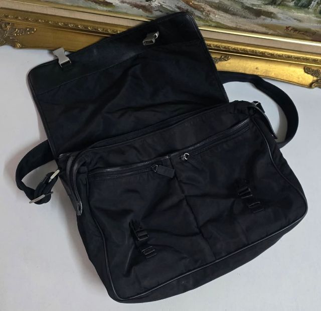 กระเป๋าพะพายข้างปราด้าแท้ รูปที่ 8