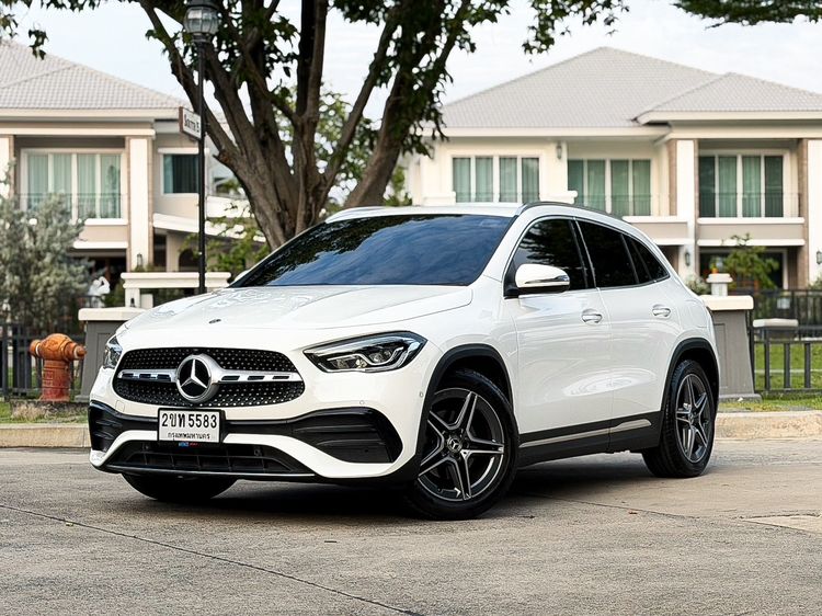 รถ Mercedes-Benz GLA-Class GLA200 สี ขาว