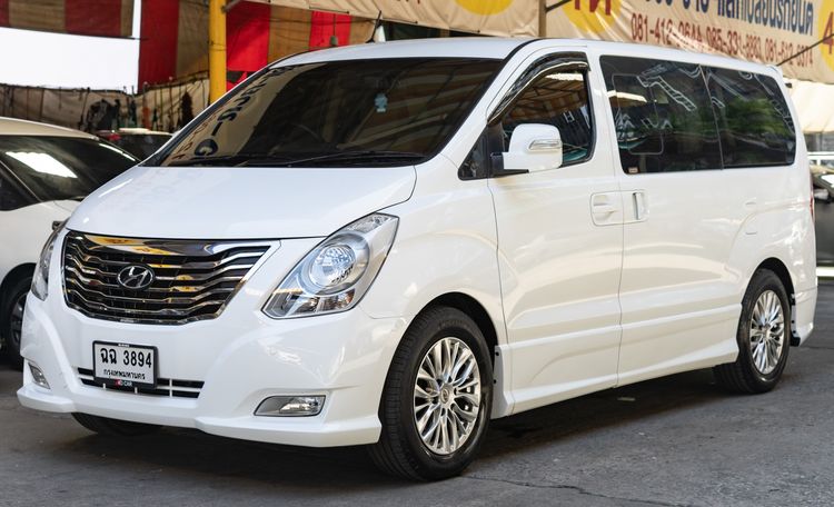 Hyundai Grand Starex 2015 2.5 Premium Van ดีเซล ไม่ติดแก๊ส เกียร์อัตโนมัติ ขาว รูปที่ 2