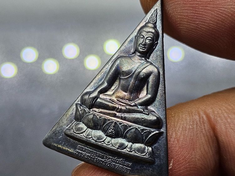 พระพุทธนวราชบพิตร พระพิมพ์จิตรลดา พิมพ์ใหญ๋ เนื้อเงิน โครงการหลวง พ.ศ.2539 พร้อมกล่องเดิม รูปที่ 5