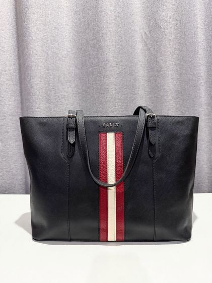 Bally tote